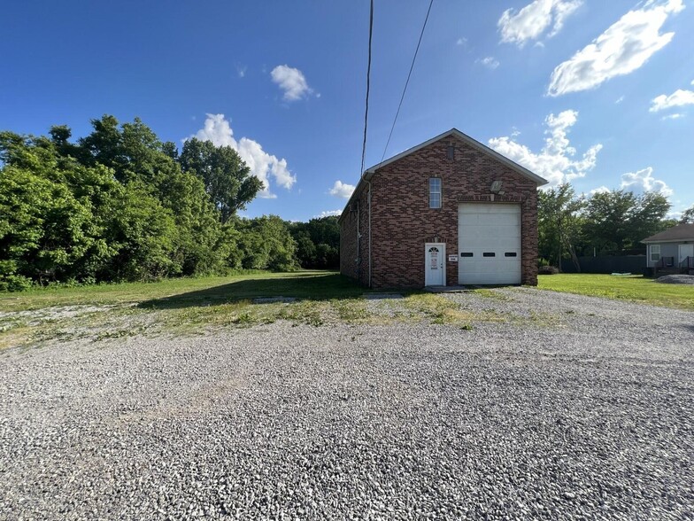 4660 Mary Ingles Highway, Silver Grove, KY for sale - Building Photo - Image 3 of 49