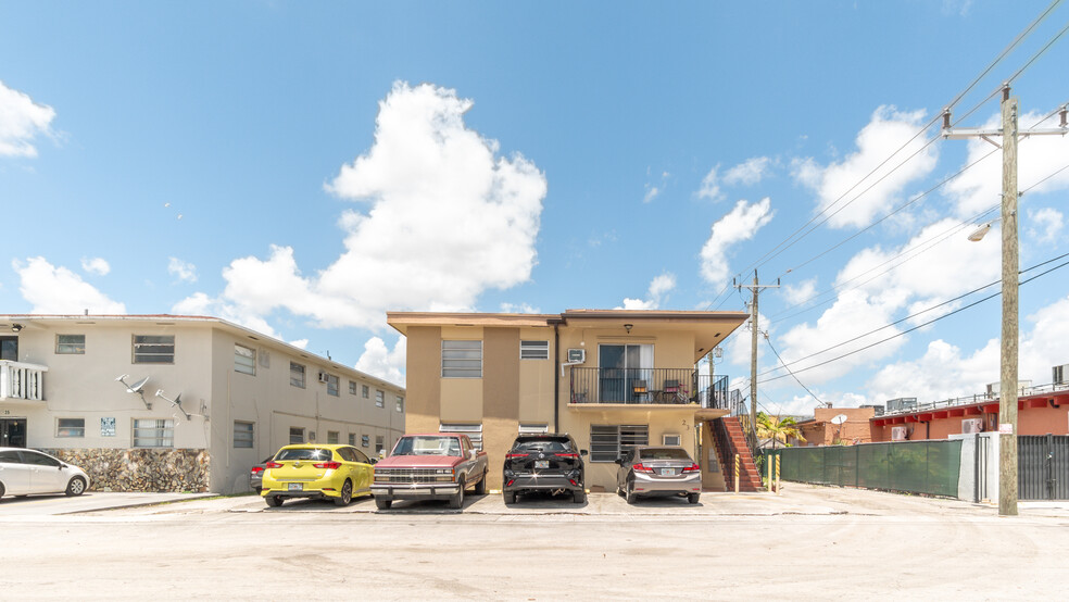 23 W 13th St, Hialeah, FL for sale - Primary Photo - Image 1 of 59