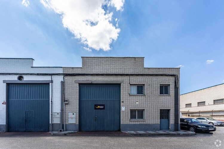 Calle Abeto, 2, Humanes de Madrid, Madrid for sale - Primary Photo - Image 1 of 1