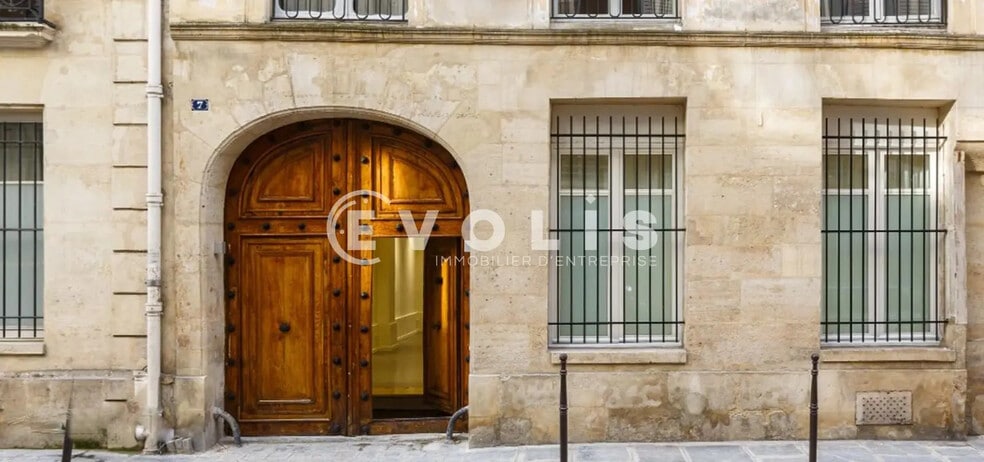 Office in Paris for lease - Building Photo - Image 1 of 13