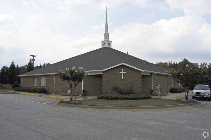 111 Ford Dr, McDonough, GA for sale - Primary Photo - Image 1 of 1