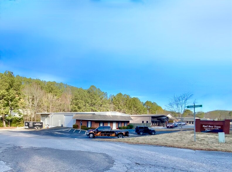 983 Yeager Pky, Pelham, AL for sale - Building Photo - Image 1 of 5
