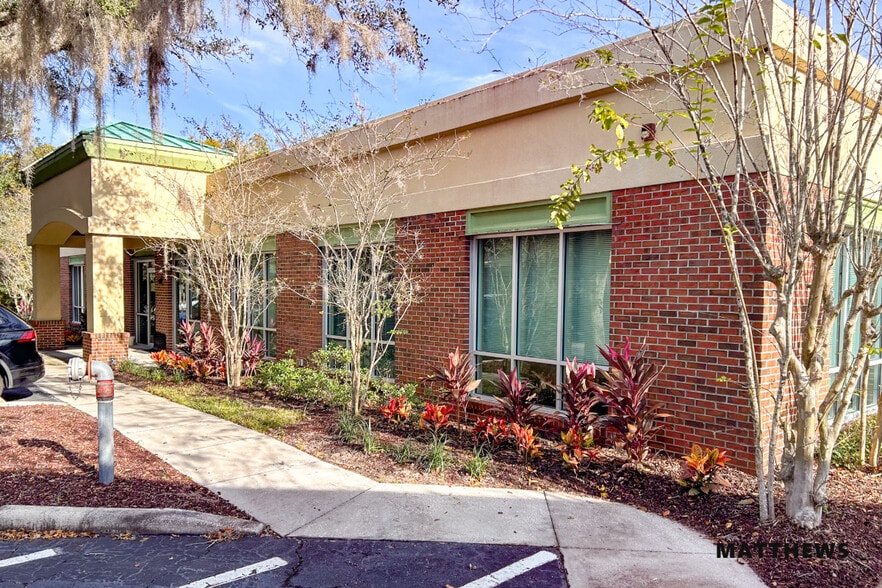 13075-13079 N Telecom Pky, Tampa, FL for sale - Building Photo - Image 2 of 6