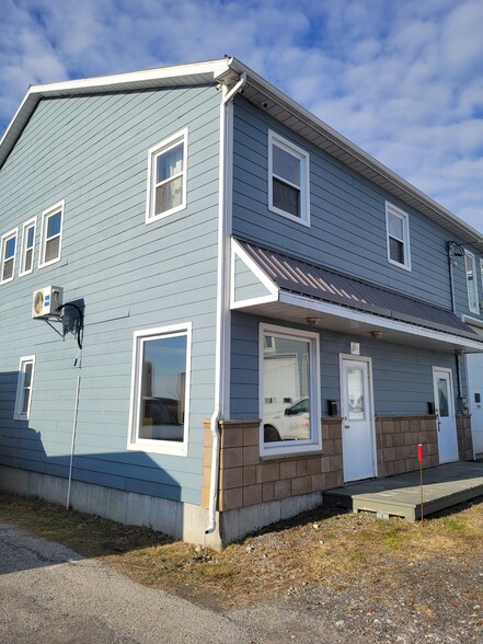 1296 Rue Farmer, Les Cèdres, QC for lease - Building Photo - Image 1 of 3