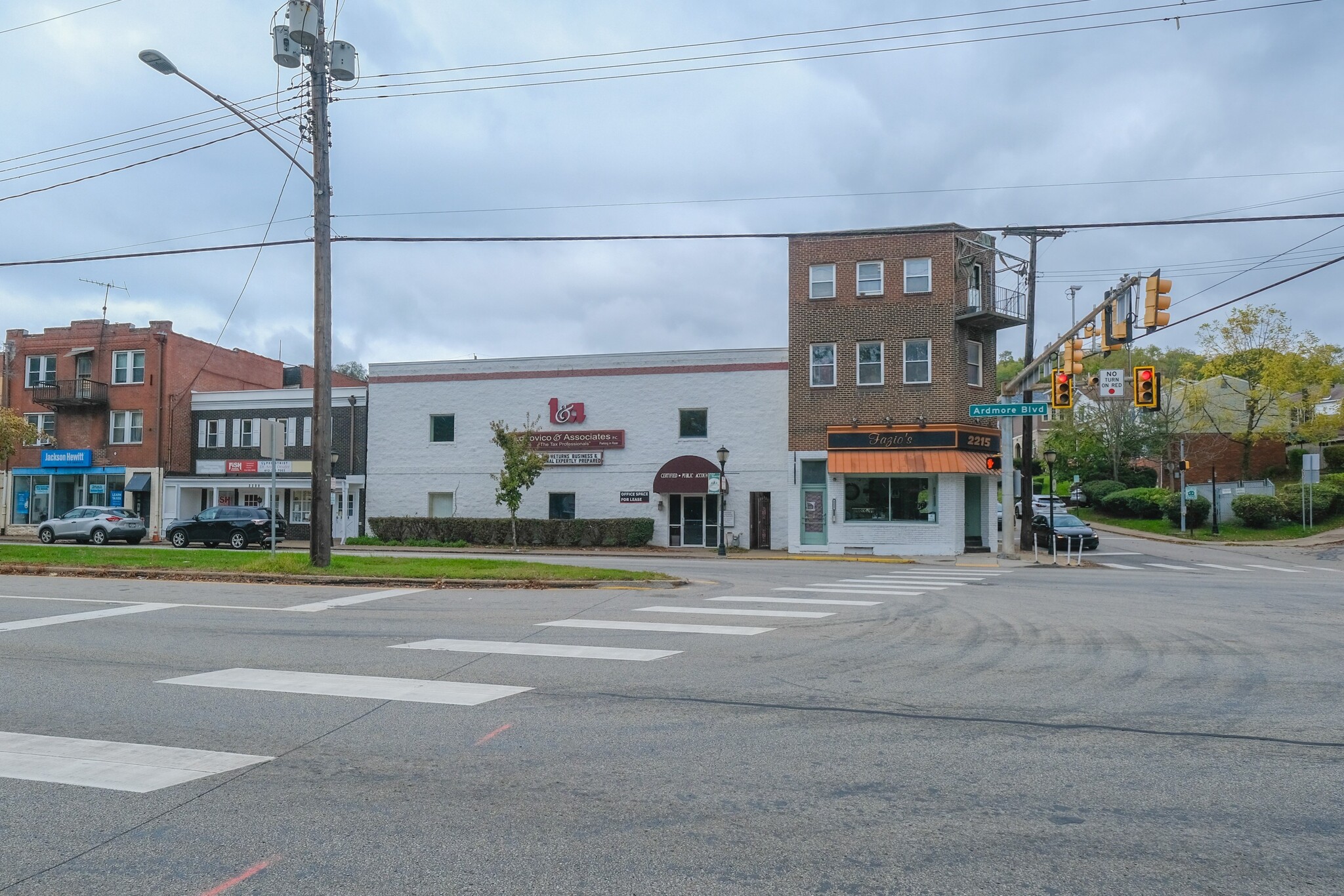 2211 Ardmore Blvd, Pittsburgh, PA for lease Building Photo- Image 1 of 11