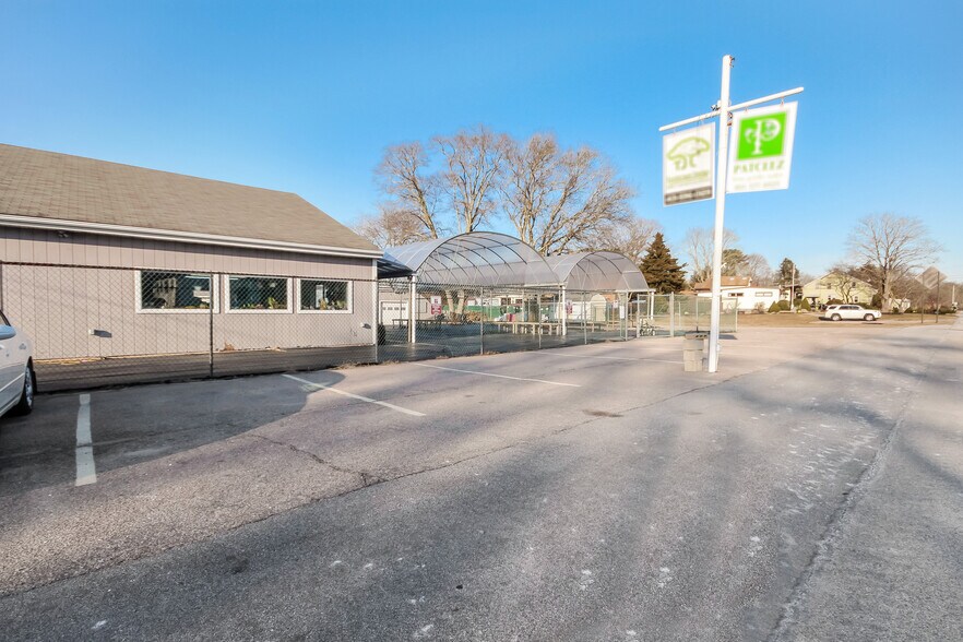 165 Ashaway Rd, Bradford, RI 02808