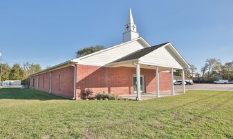 14000 Chrisman Rd, Houston TX - Parking Garage