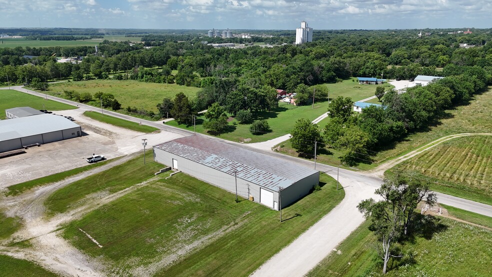 206 S Catalpa St, Garnett, KS for sale - Aerial - Image 2 of 10