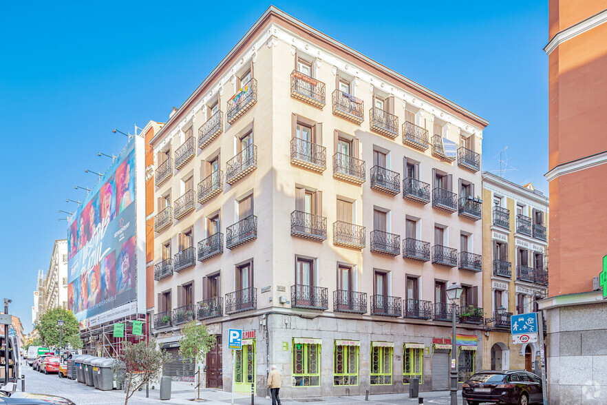 Calle De Augusto Figueroa, 37, Madrid, Madrid for lease - Building Photo - Image 2 of 2