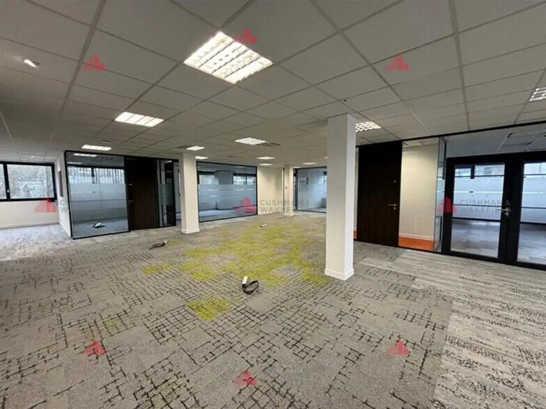 Office in Dijon for lease - Interior Photo - Image 3 of 4