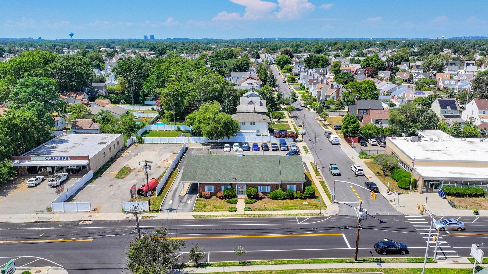 255 Hempstead Ave, West Hempstead, NY 11552