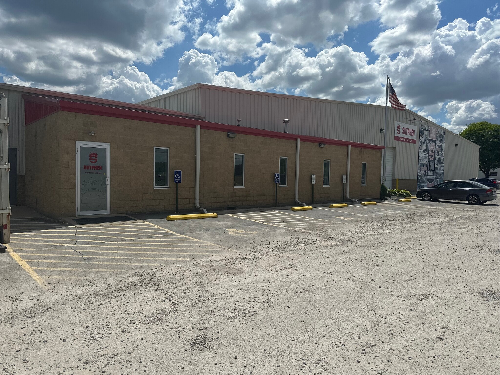 1701 W County Line Rd, Springfield, OH for lease Building Photo- Image 1 of 27