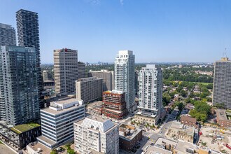 2360-2376 Yonge St, Toronto, ON - Aerial  map view