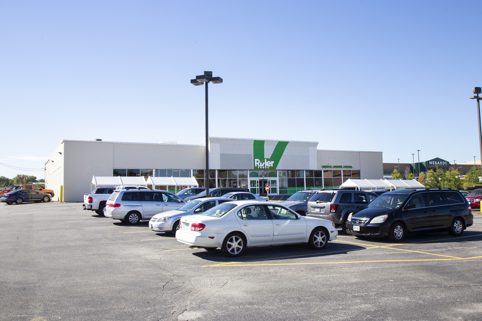 11050 Saint Charles Rock Rd, Saint Ann, MO 63074