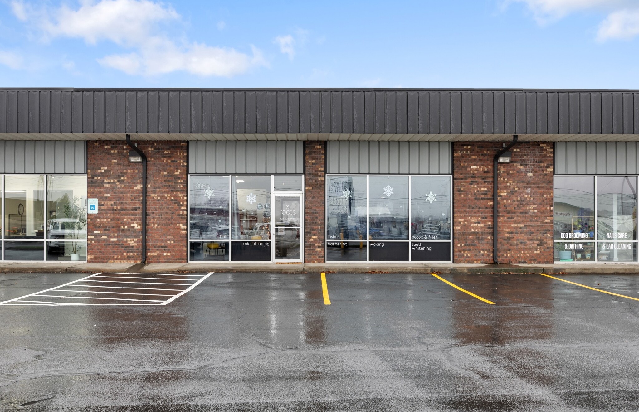 1626 W Broadway Ave, Moses Lake, WA for lease Interior Photo- Image 1 of 13