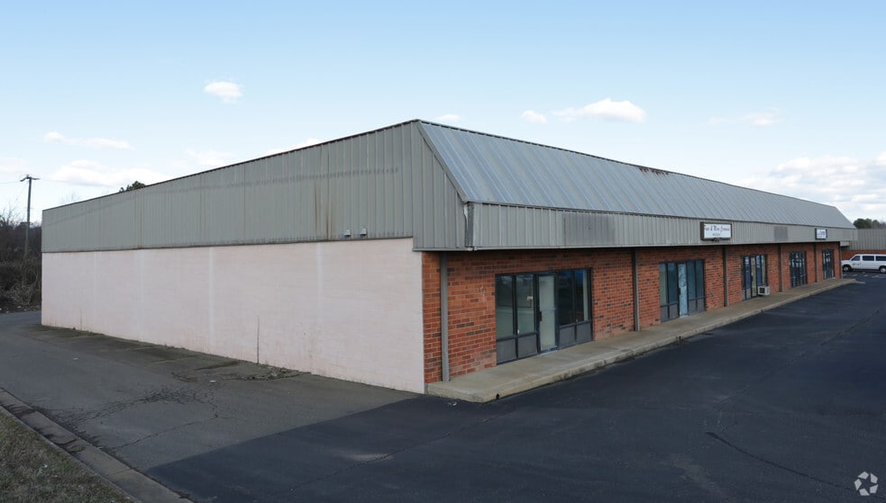 2930-2954 Bells Rd, Richmond, VA for lease - Building Photo - Image 3 of 4
