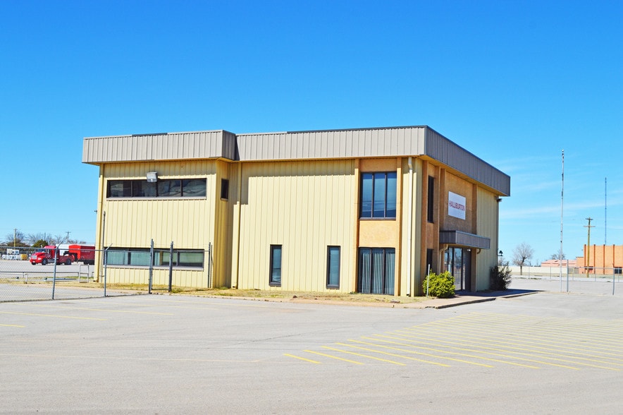 701 Dispensary Rd, Burns Flat, OK 73624