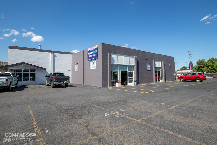 798 NW 5th St, Redmond, OR for lease - Building Photo - Image 2 of 23