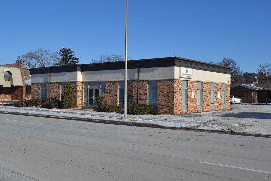 115 N 6th St, Wausau, WI for lease - Building Photo - Image 3 of 5