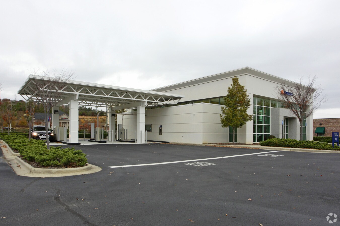 2720 John Hawkins Pky, Hoover, AL 35244