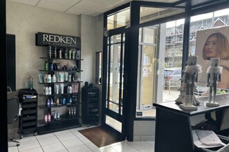 53-79 Chobham Rd, Sunninghill for lease Interior Photo- Image 2 of 3