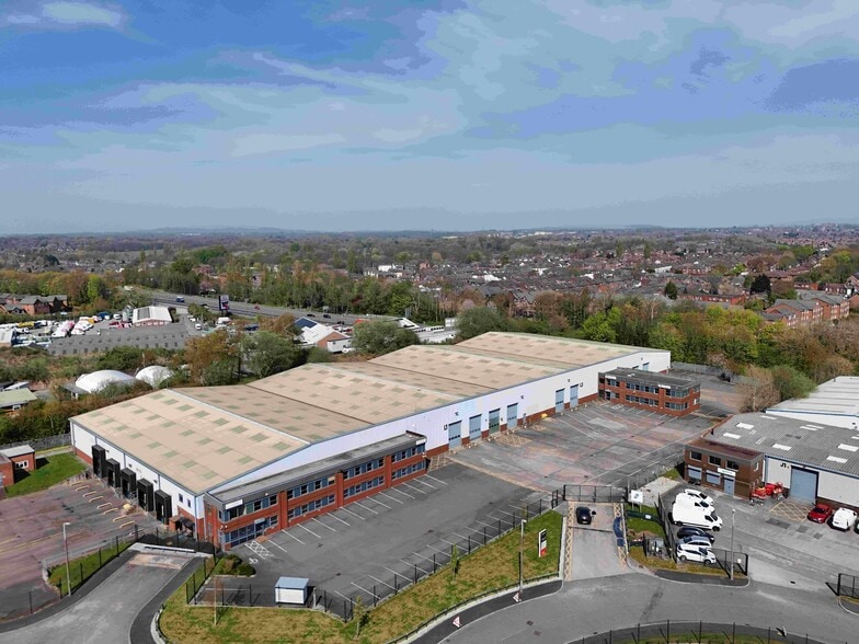 Lynwell Rd, Manchester for lease - Building Photo - Image 2 of 17