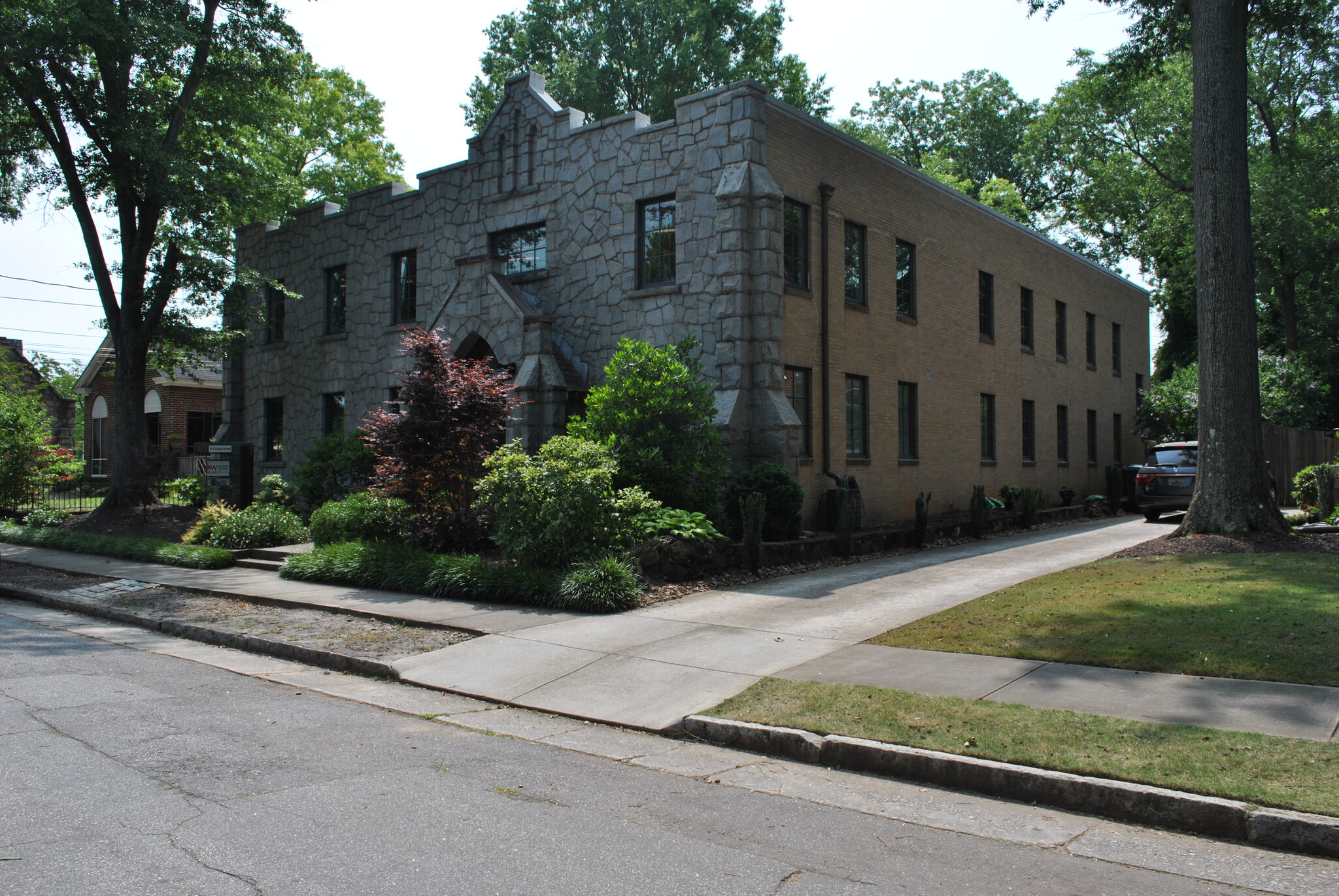 314 Lloyd St, Greenville, SC for lease Building Photo- Image 1 of 3