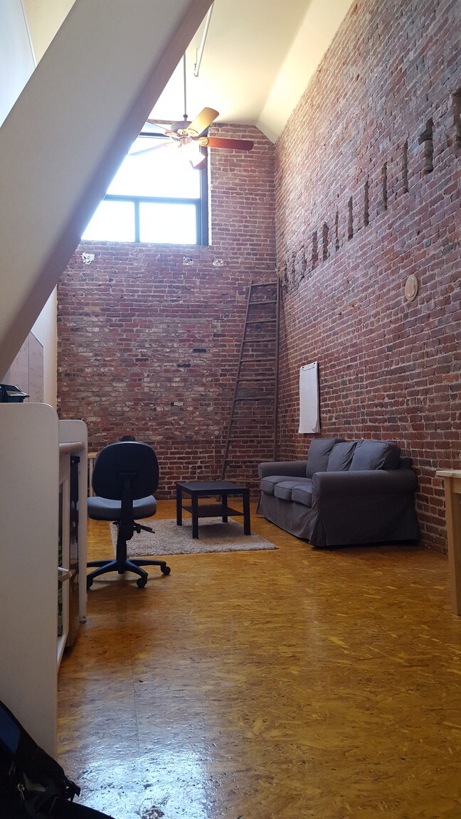 1049 Market St, San Francisco, CA for lease Interior Photo- Image 1 of 2