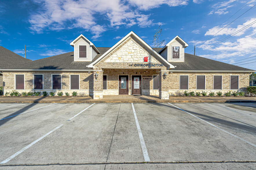 607 Park Grove Dr, Katy, TX for lease - Building Photo - Image 1 of 32