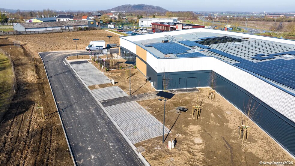 Rue Léon Blum, Noeux-les-Mines for sale - Building Photo - Image 3 of 4