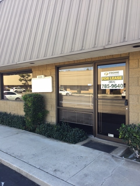 9302-9308 Narnia Dr, Riverside, CA for lease Building Photo- Image 1 of 7