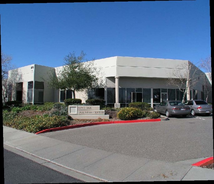 875 Cotting Ln, Vacaville, CA for lease - Building Photo - Image 2 of 5