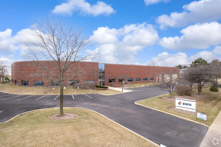 909 Asbury Dr, Buffalo Grove, IL for sale - Primary Photo - Image 1 of 1