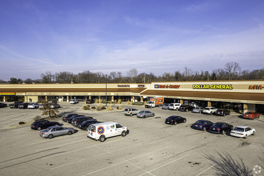 1948-1982 Vandalia St, Collinsville, IL for lease - Building Photo - Image 3 of 18