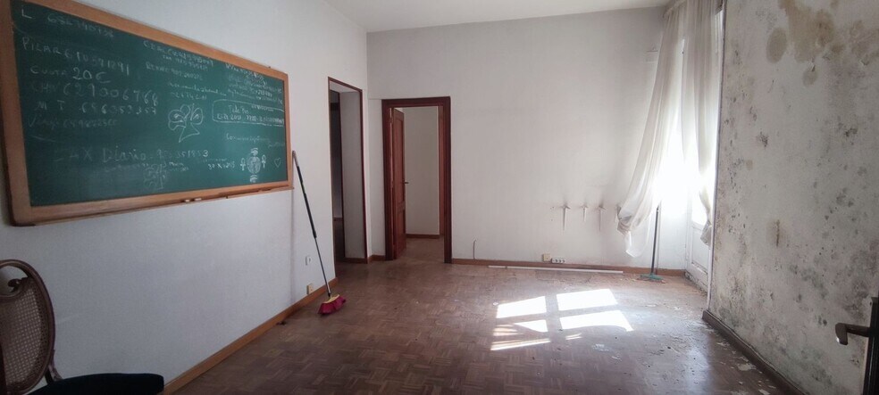 Calle Cuartel de la Montaña, 5, Ávila, Ávila for sale - Interior Photo - Image 3 of 9