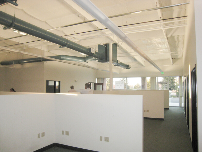 4614 2nd St, Davis, CA for lease - Interior Photo - Image 2 of 8