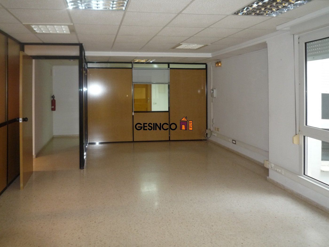 Retail in València for sale Building Photo- Image 1 of 10
