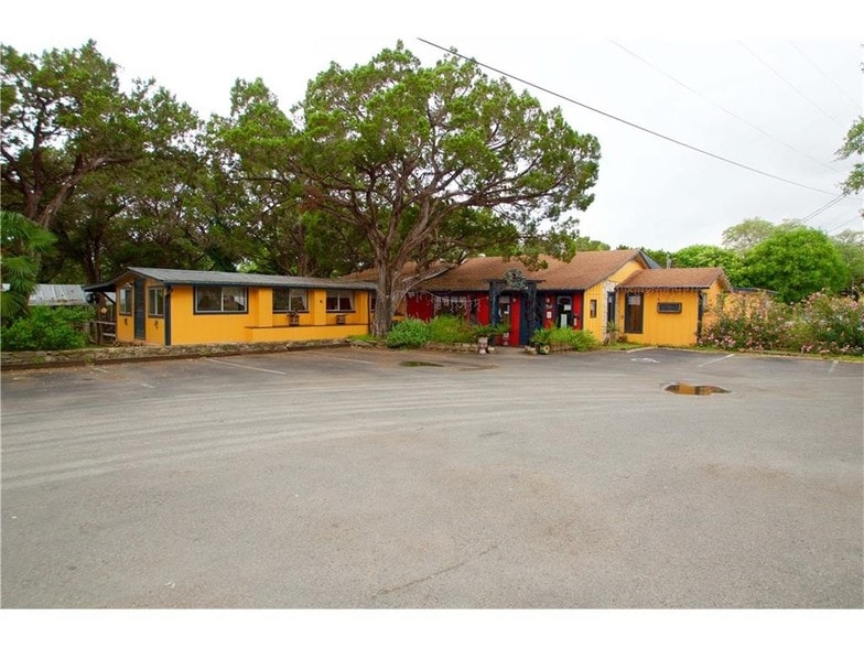 500 River Rd, Wimberley, TX for sale - Primary Photo - Image 1 of 1