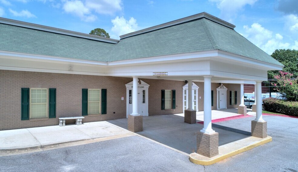 803 N Jackson St, Albany, GA for lease - Building Photo - Image 3 of 36