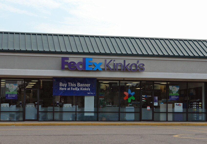 5100 Glencrossing Way, Cincinnati, OH 45238 Glenway Crossing