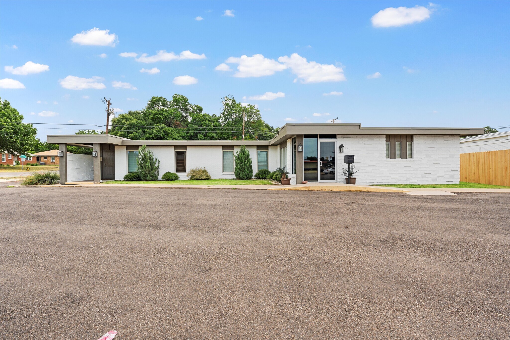 1215 Lake Air Dr, Waco, TX for lease Building Photo- Image 1 of 5