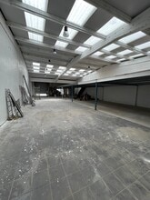 Argall Ave, London for lease Interior Photo- Image 2 of 18