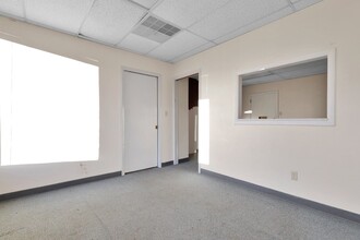 3721 W Michigan Ave, Lansing, MI for lease Interior Photo- Image 2 of 5