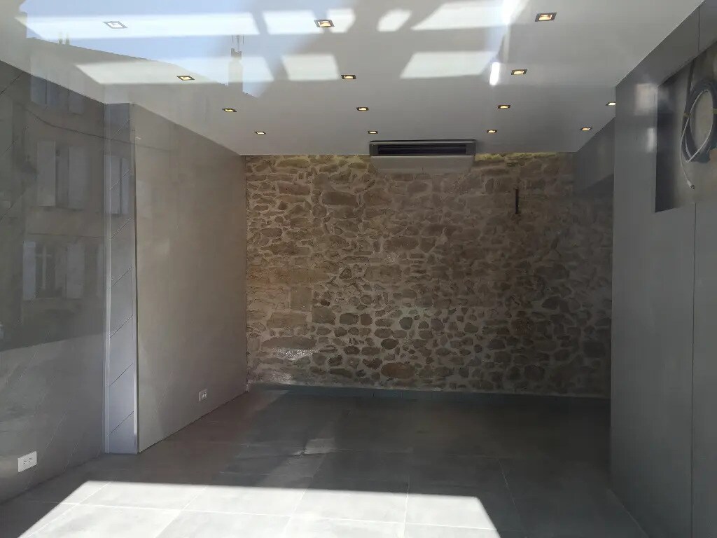 Retail in Lambesc for lease Building Photo- Image 1 of 4