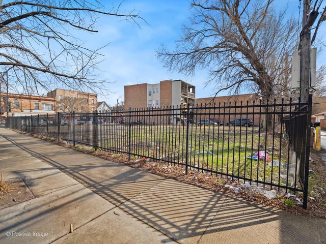4157 W Armitage Ave, Chicago, IL for sale - Building Photo - Image 3 of 10