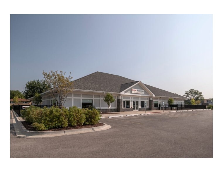 1502 75th St, Darien, IL for sale - Building Photo - Image 2 of 8