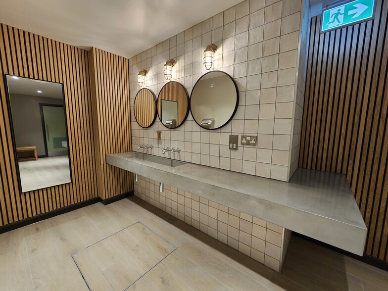 Wapping Wharf, Bristol for lease - Building Photo - Image 2 of 25