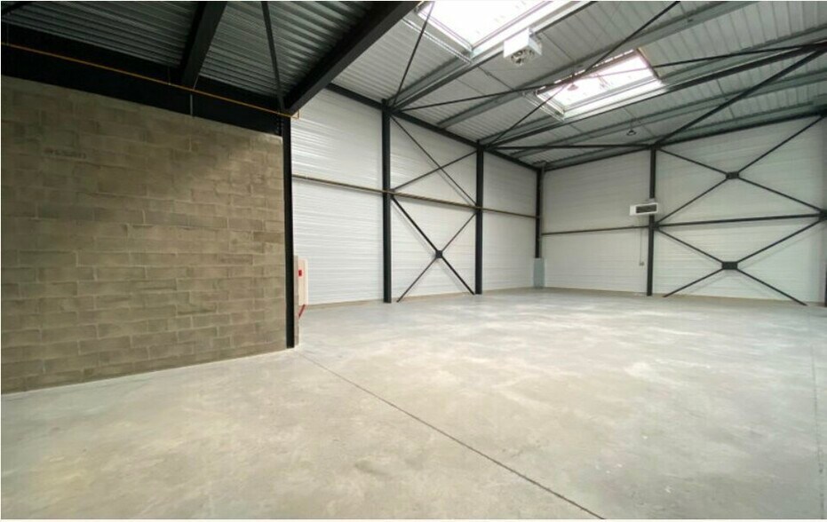Flex in Persan for sale - Building Photo - Image 3 of 20