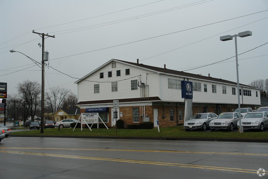 4934 Peach St, Erie, PA 16509