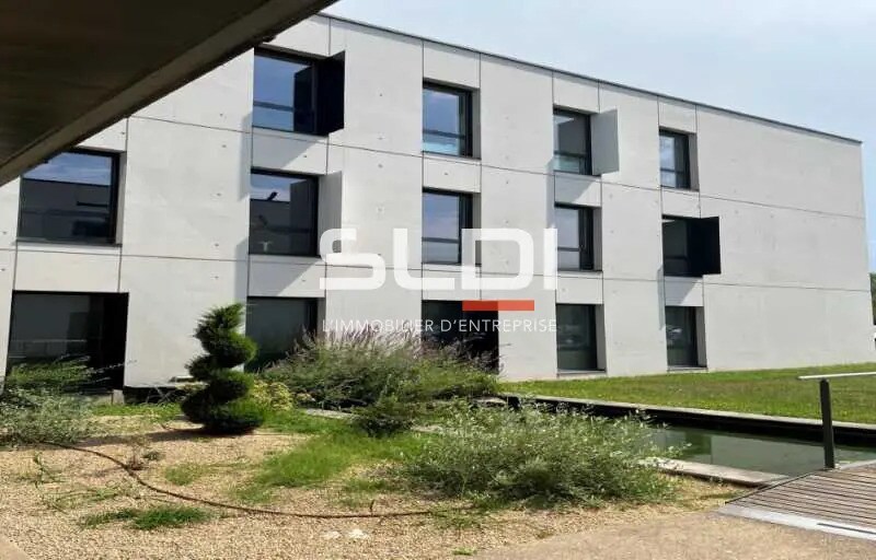 Office in Saint-Priest for lease - Building Photo - Image 3 of 8